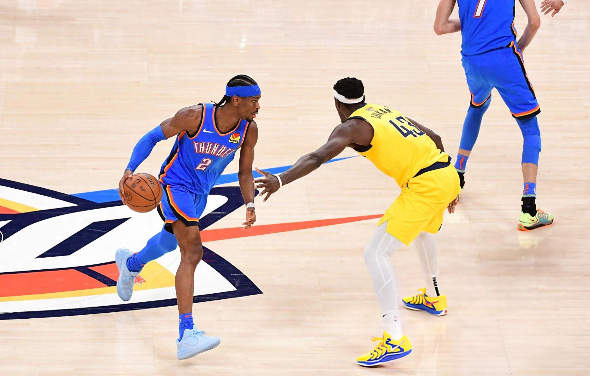 关于关键时刻体能课后，洛杉矶快船队长鼓劲备战NBA总决赛，信心回归，身体对抗强度拉满的信息